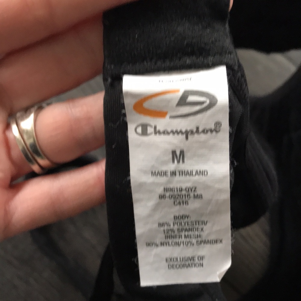 # 9 Champion sports bra - Picture 3 of 3